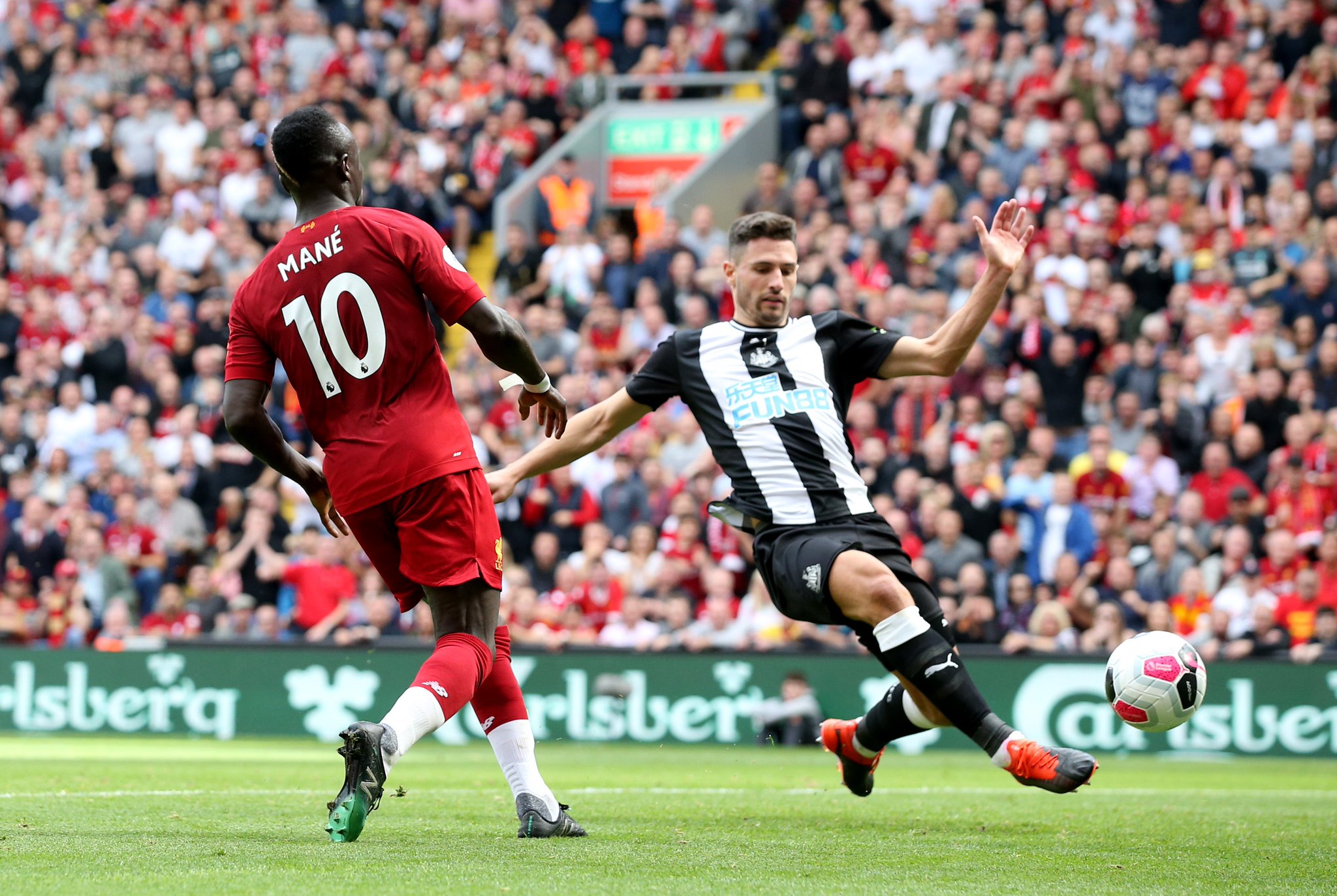 【世预赛】1比3负于日本队！国足5年来首次攻破日本球门.